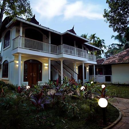 Bamboo Lagoon Backwater Front Resort Alappuzha Dış mekan fotoğraf
