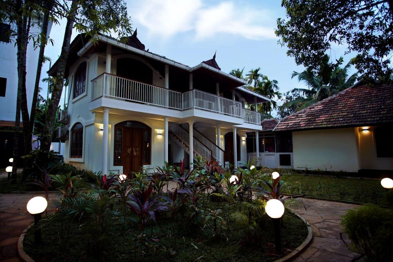 Bamboo Lagoon Backwater Front Resort Alappuzha Dış mekan fotoğraf