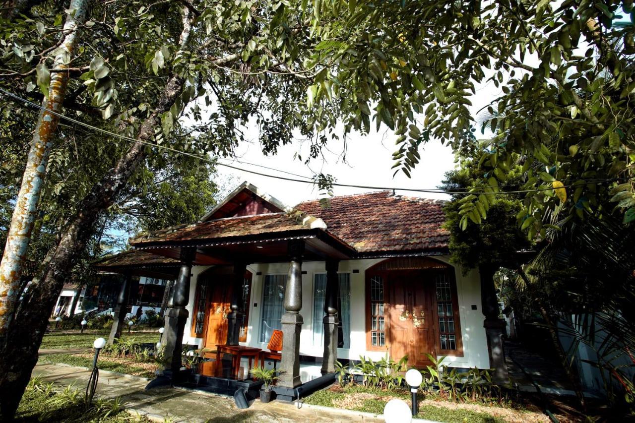 Bamboo Lagoon Backwater Front Resort Alappuzha Dış mekan fotoğraf