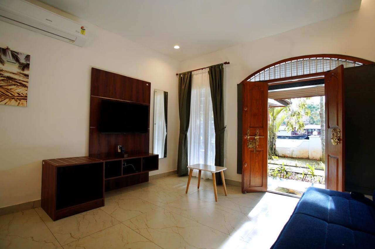 Bamboo Lagoon Backwater Front Resort Alappuzha Dış mekan fotoğraf